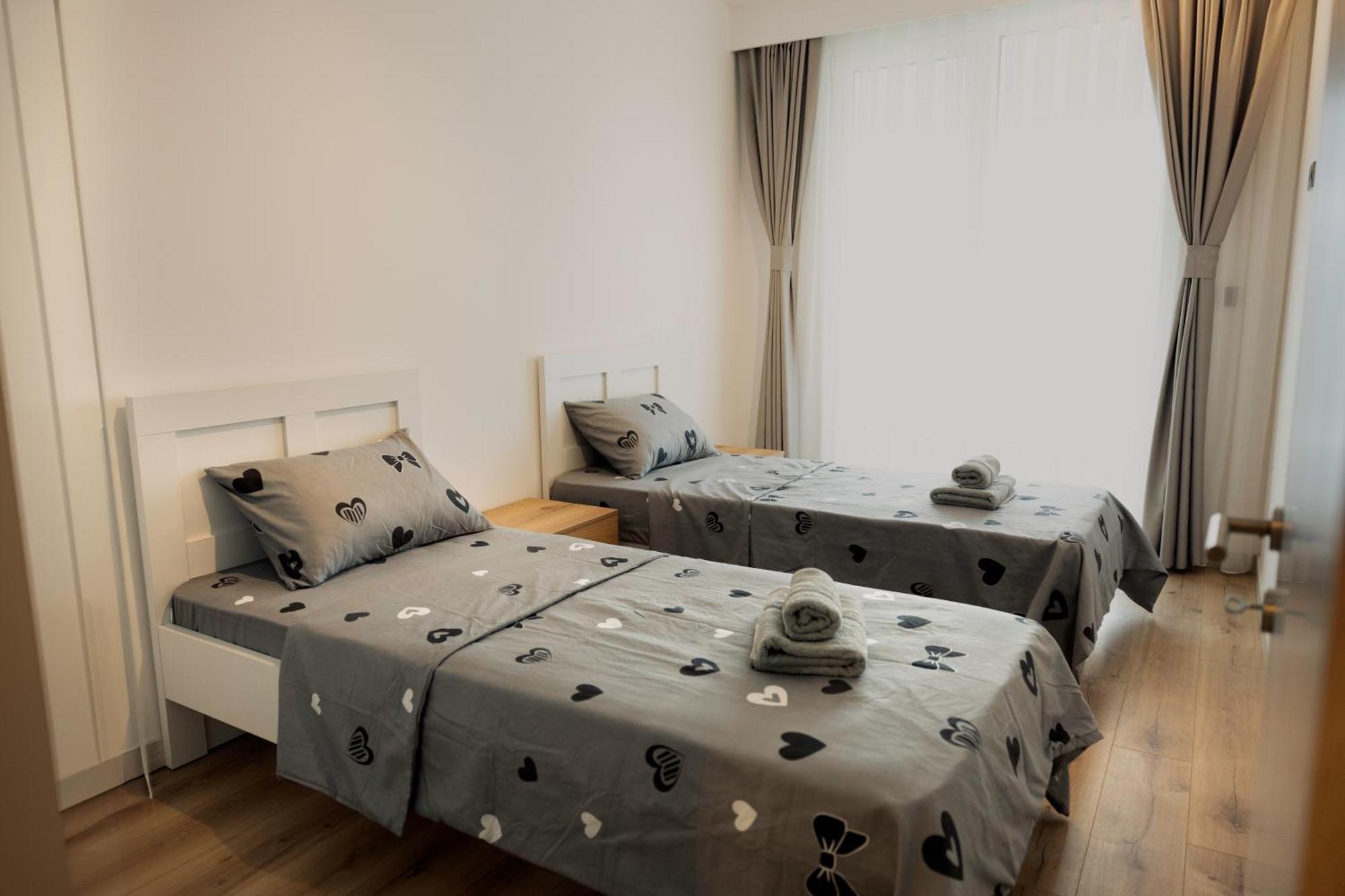 33Rd Floor Twin Apartments In Cevahir Sky City Complex With Pool, Spa, Fitness And Parking Included In Price Üsküp Dış mekan fotoğraf