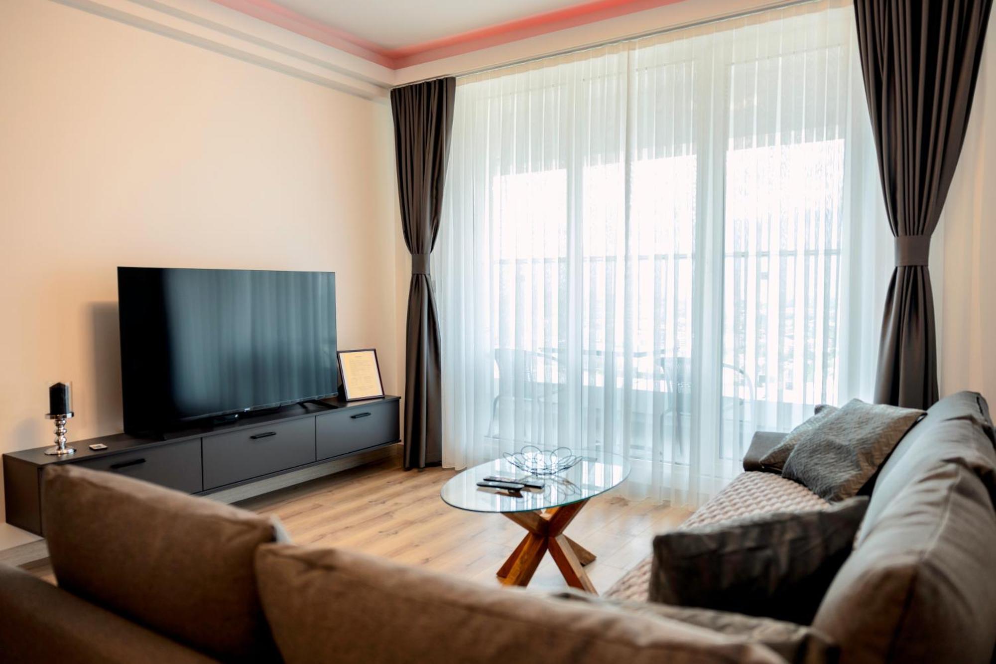 33Rd Floor Twin Apartments In Cevahir Sky City Complex With Pool, Spa, Fitness And Parking Included In Price Üsküp Dış mekan fotoğraf