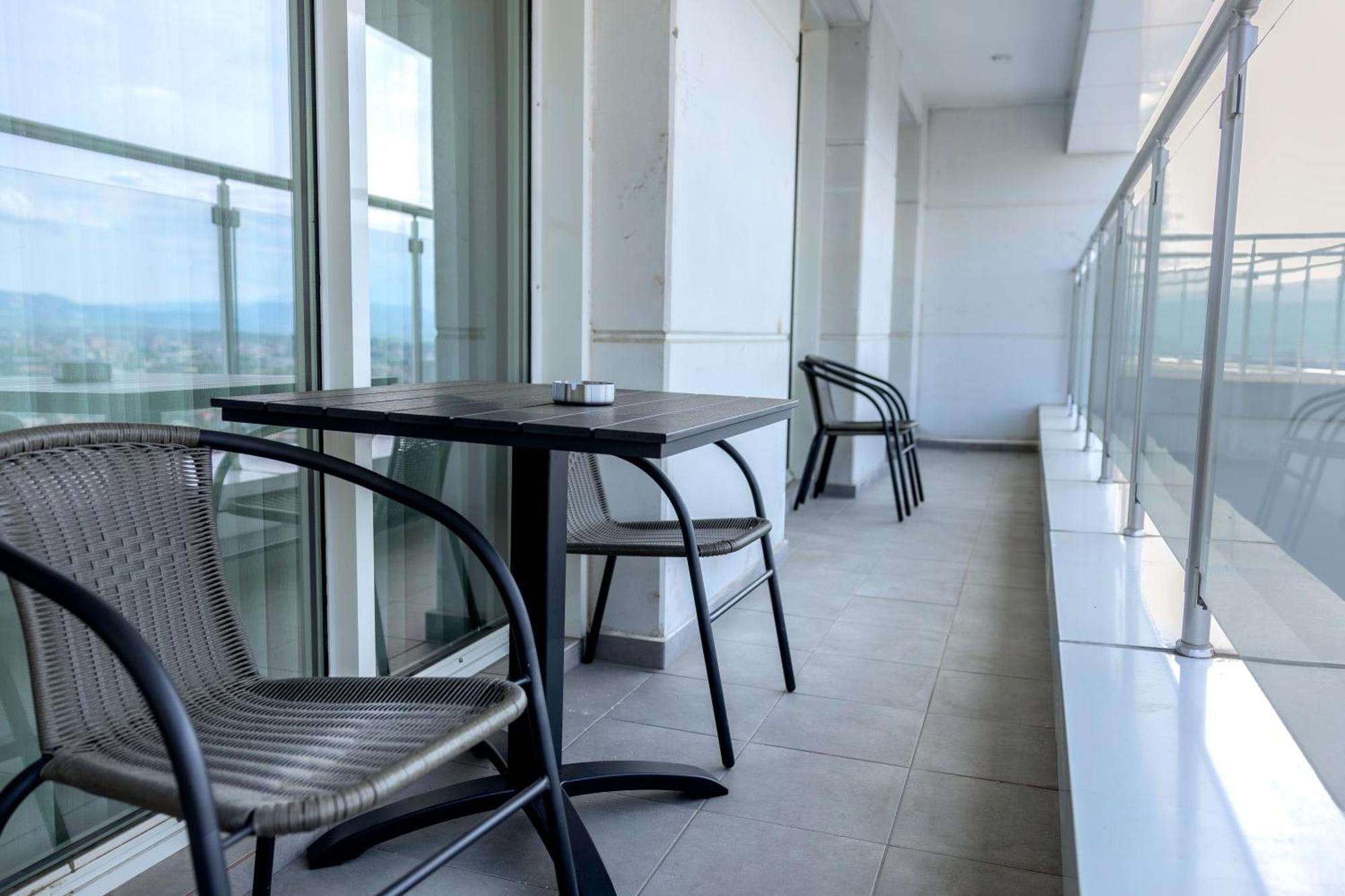 33Rd Floor Twin Apartments In Cevahir Sky City Complex With Pool, Spa, Fitness And Parking Included In Price Üsküp Dış mekan fotoğraf